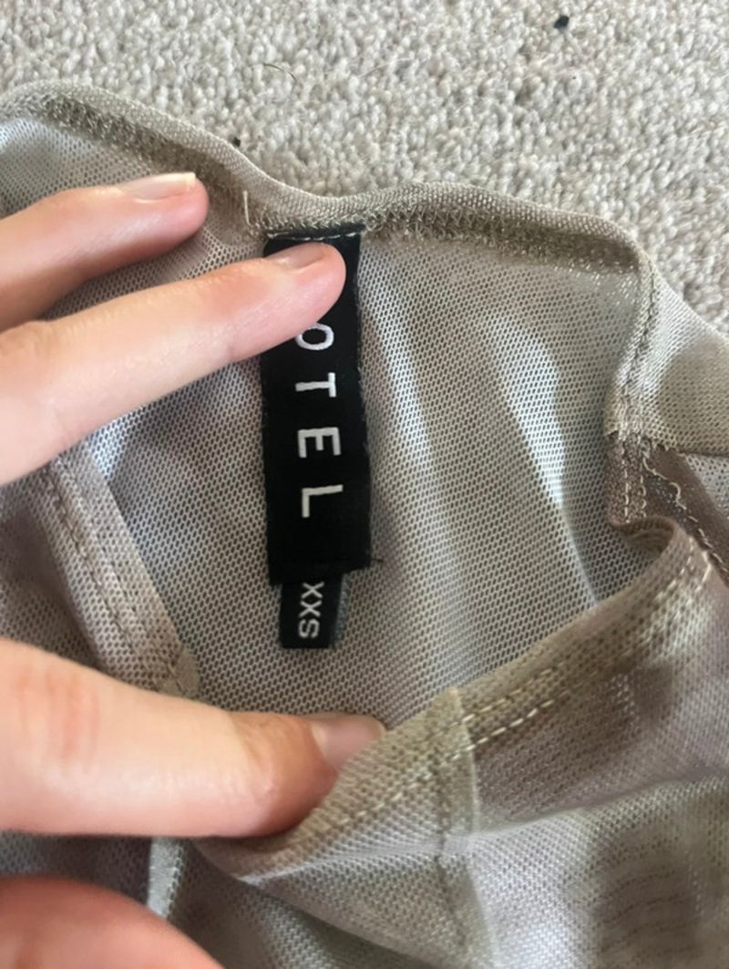 Givas crop top in oil smoke 