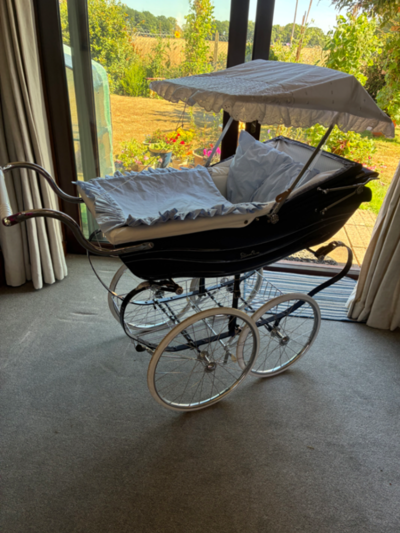Silver Cross Balmoral Coach Built Pram as new