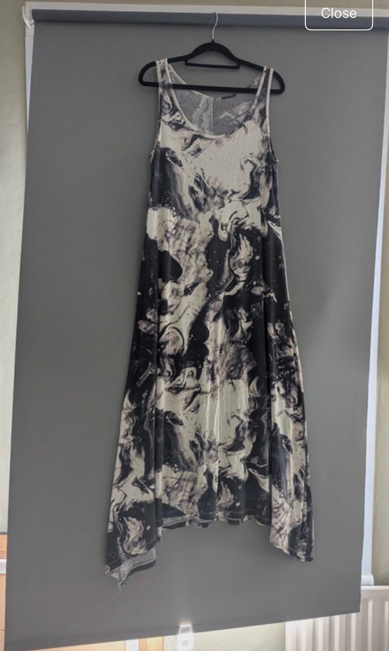 Talla 12 vestido midi bam mármol/aceite blanco/patrón azul marino