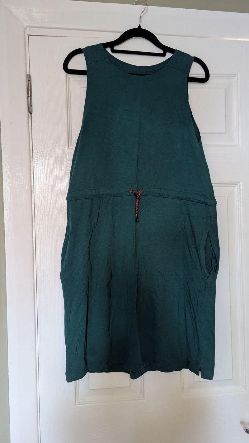 Sleeveless green dress with drawstring UK 12