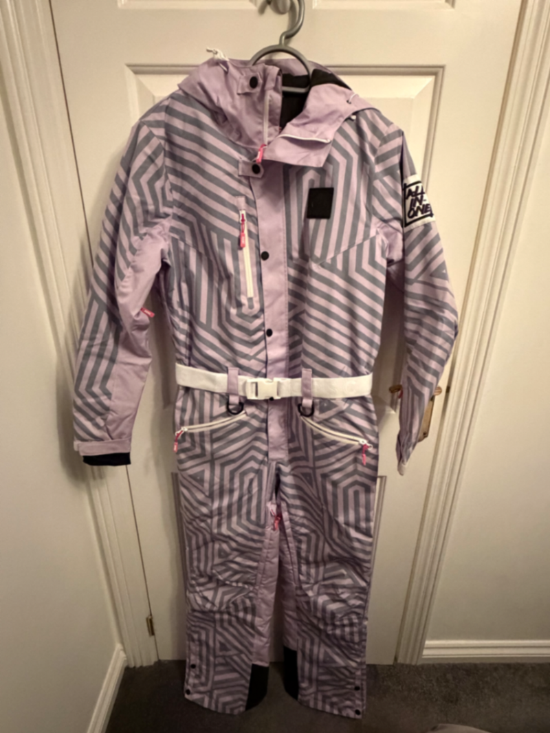 Ladies fall line ski suit