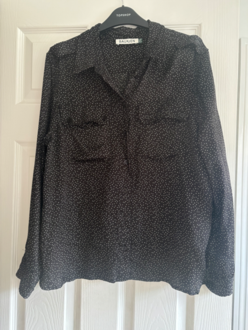 Saffron satin black mini spot shirt
