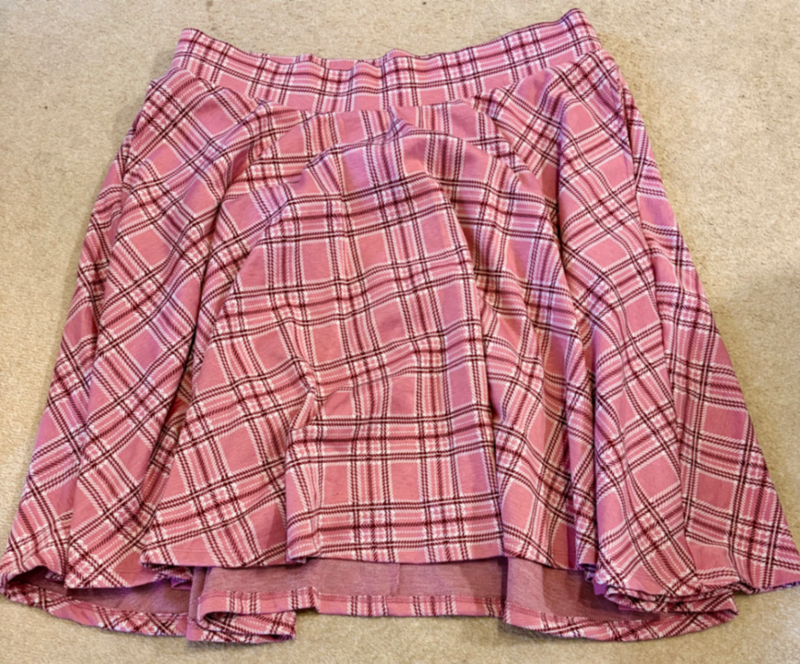 Highland Rose plaid skirt 
