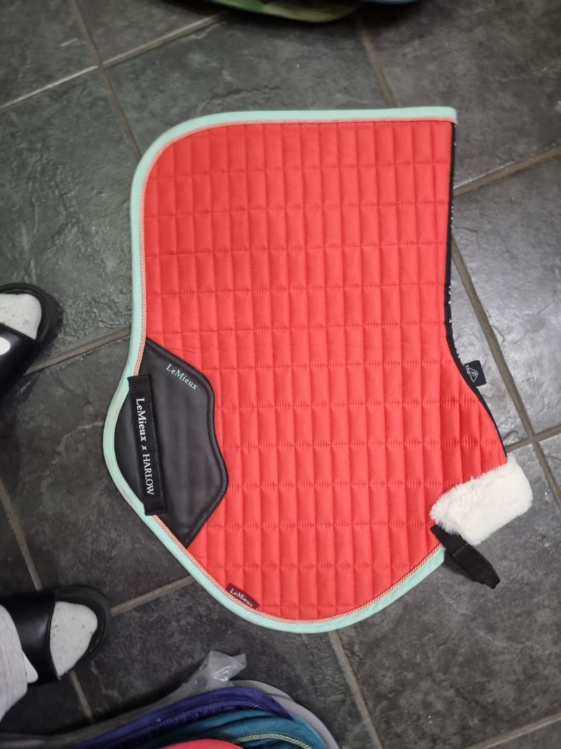 LeMieux x Harlow Saddle Pad Red Glacier