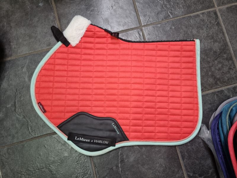LeMieux x Harlow Saddle Pad Red Glacier