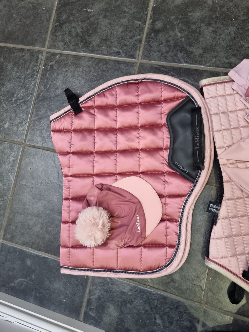 Peony set- pad and silk