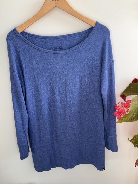 Womens long line sweatshirt