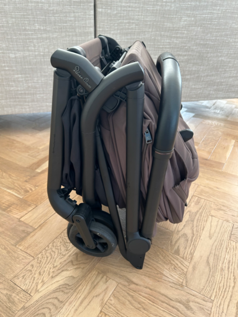 Silver Cross Nia with Carrycot