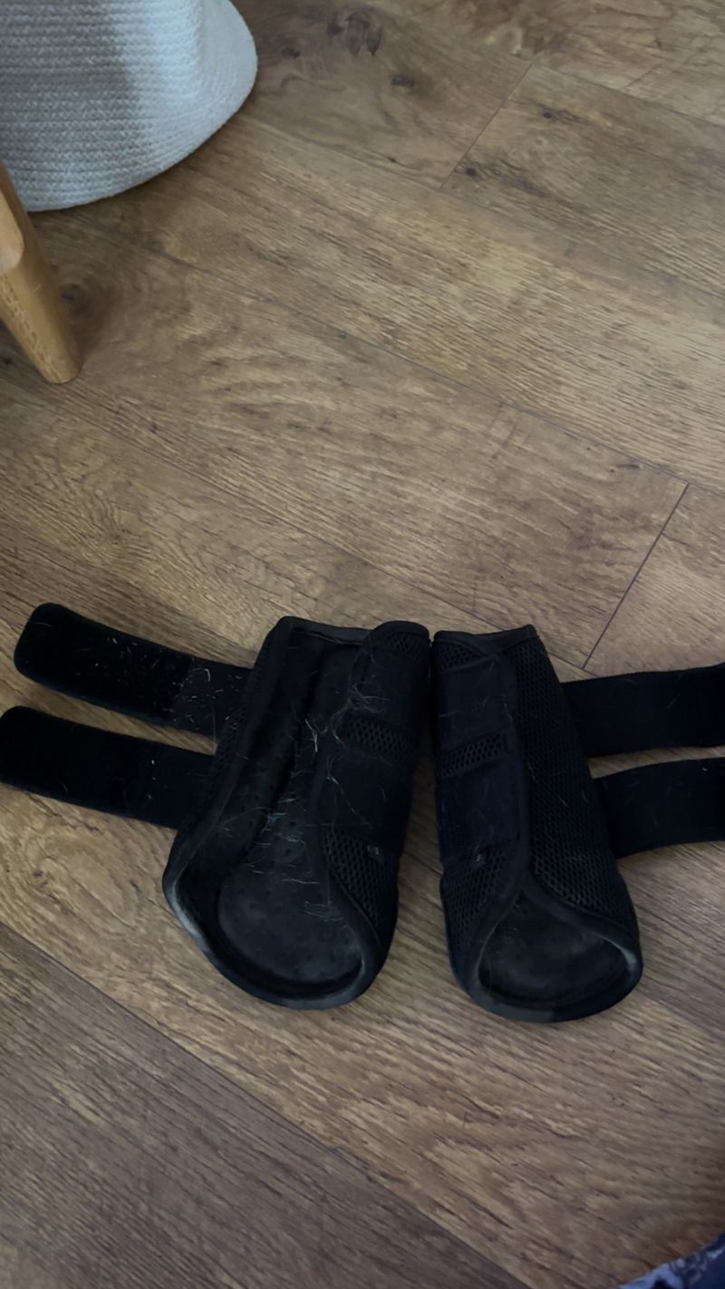 Pro mesh brushing boots small