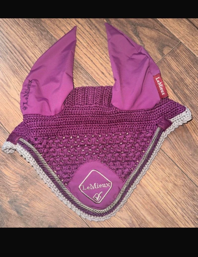 Lemieux Classic Crochet Fly Mask Hood Ears Bonnet Plum Size XL 