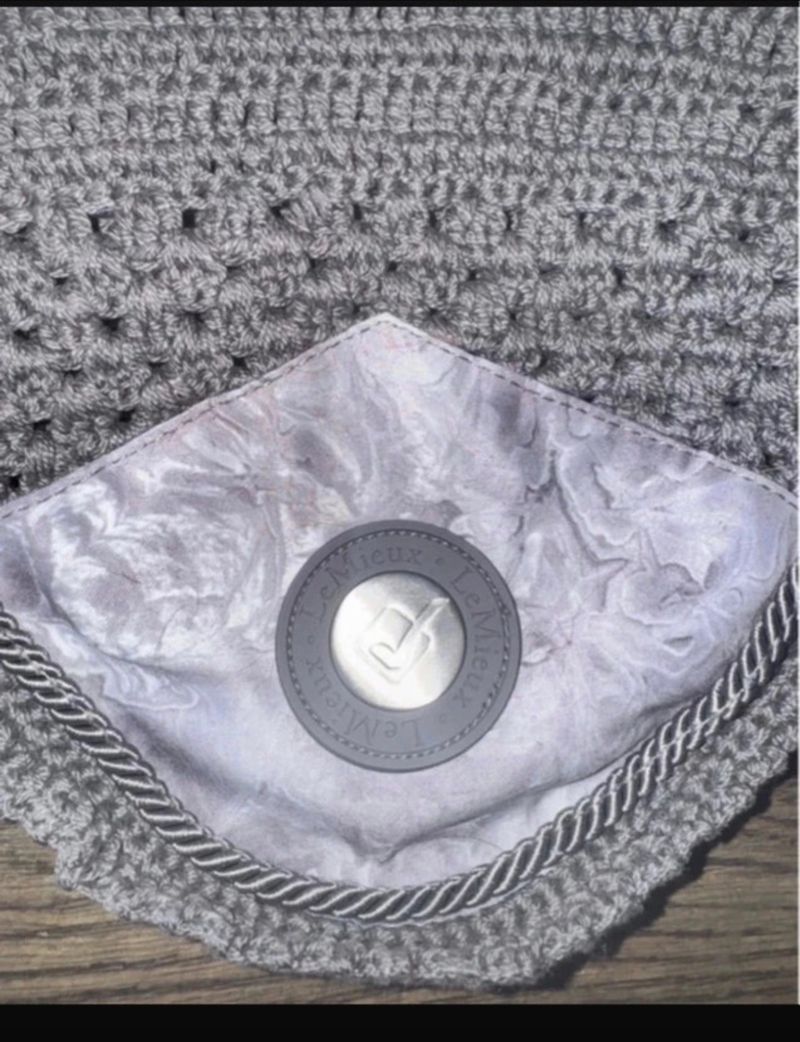 LeMieux Glacé Fly Mask Hood Veil Ears Bonnet Crochet Sage Grey Size XL