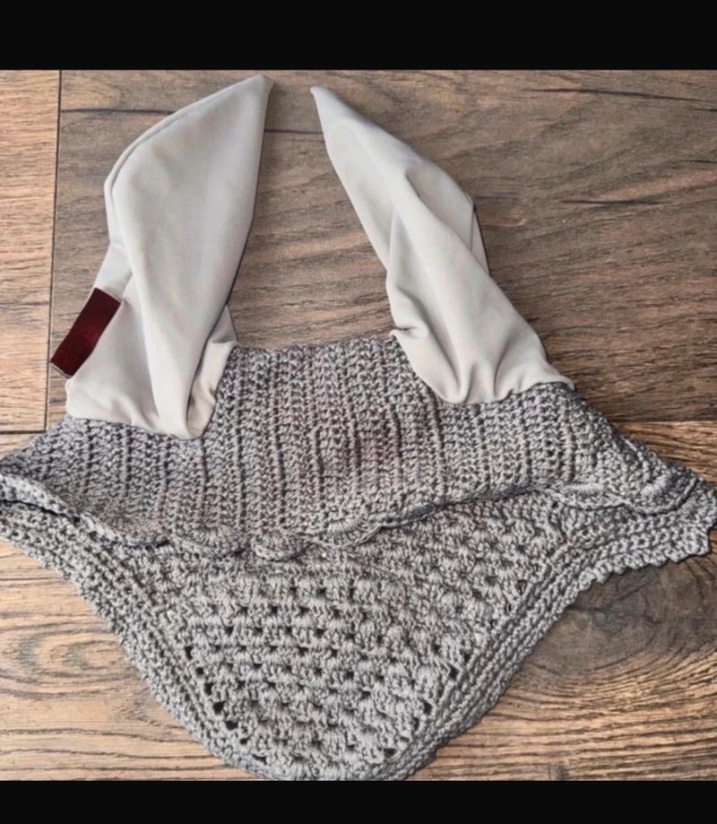 LeMieux Glacé Fly Mask Hood Veil Ears Bonnet Crochet Sage Grey Size XL