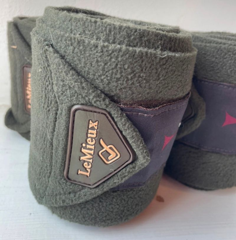 LeMieux Bandages in Oak Green