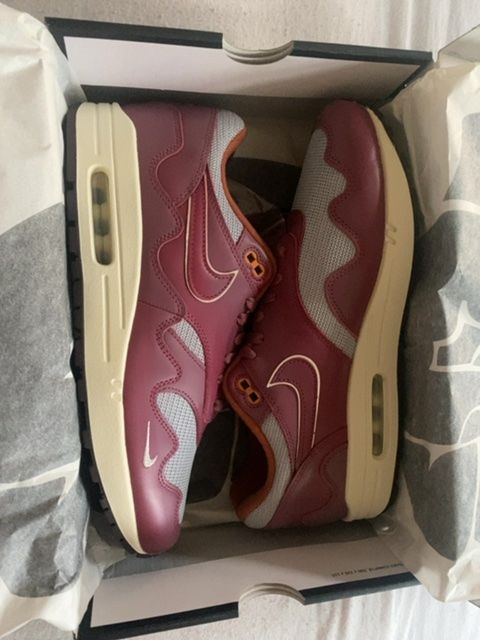 Nike air max 1 /patta maroon uk10.5 brand new 