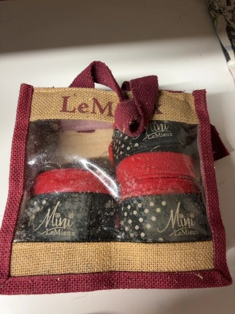 LeMieux Mini Fleece Bandages Set chilli Red