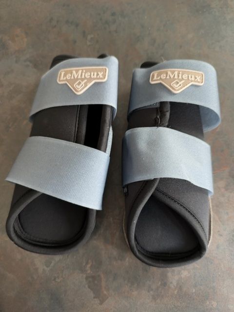 LeMieux grafter boot Horse Leg Protection Pair
