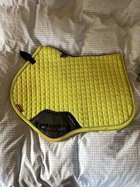 LeMieux Kiwi Suede Close Contact Saddle Pad