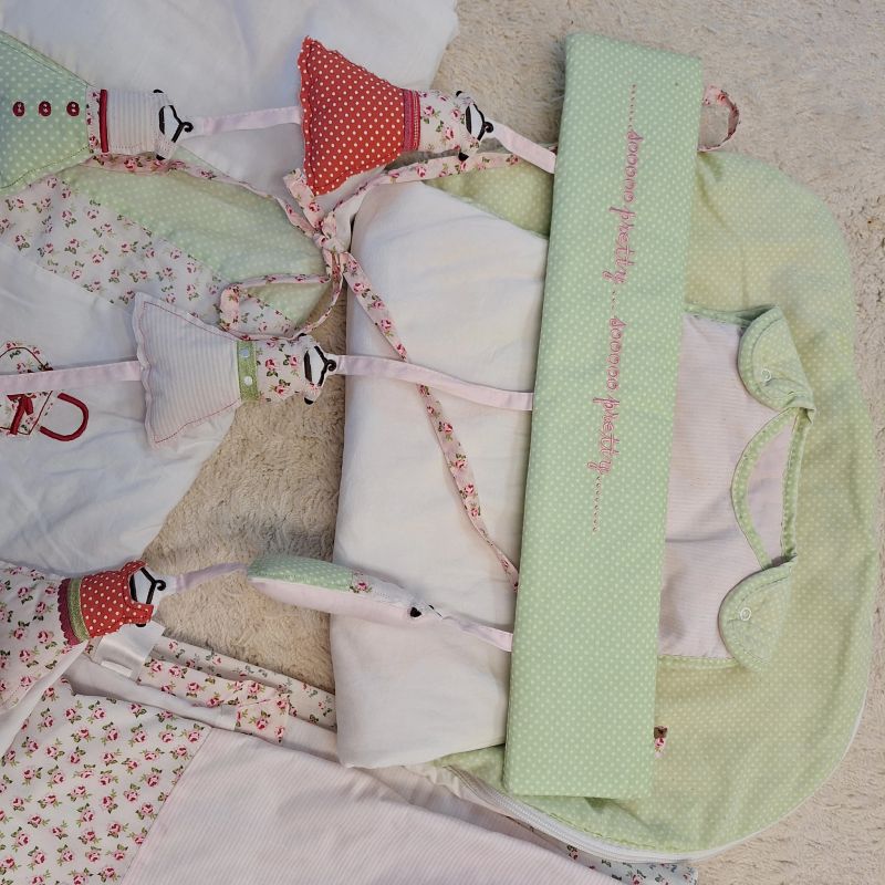 8 piece gorgeous bedding set