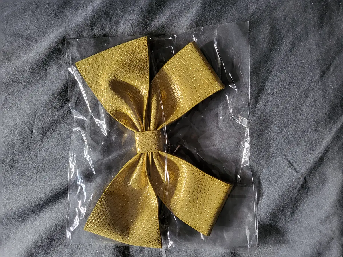 Sunshine yellow bow