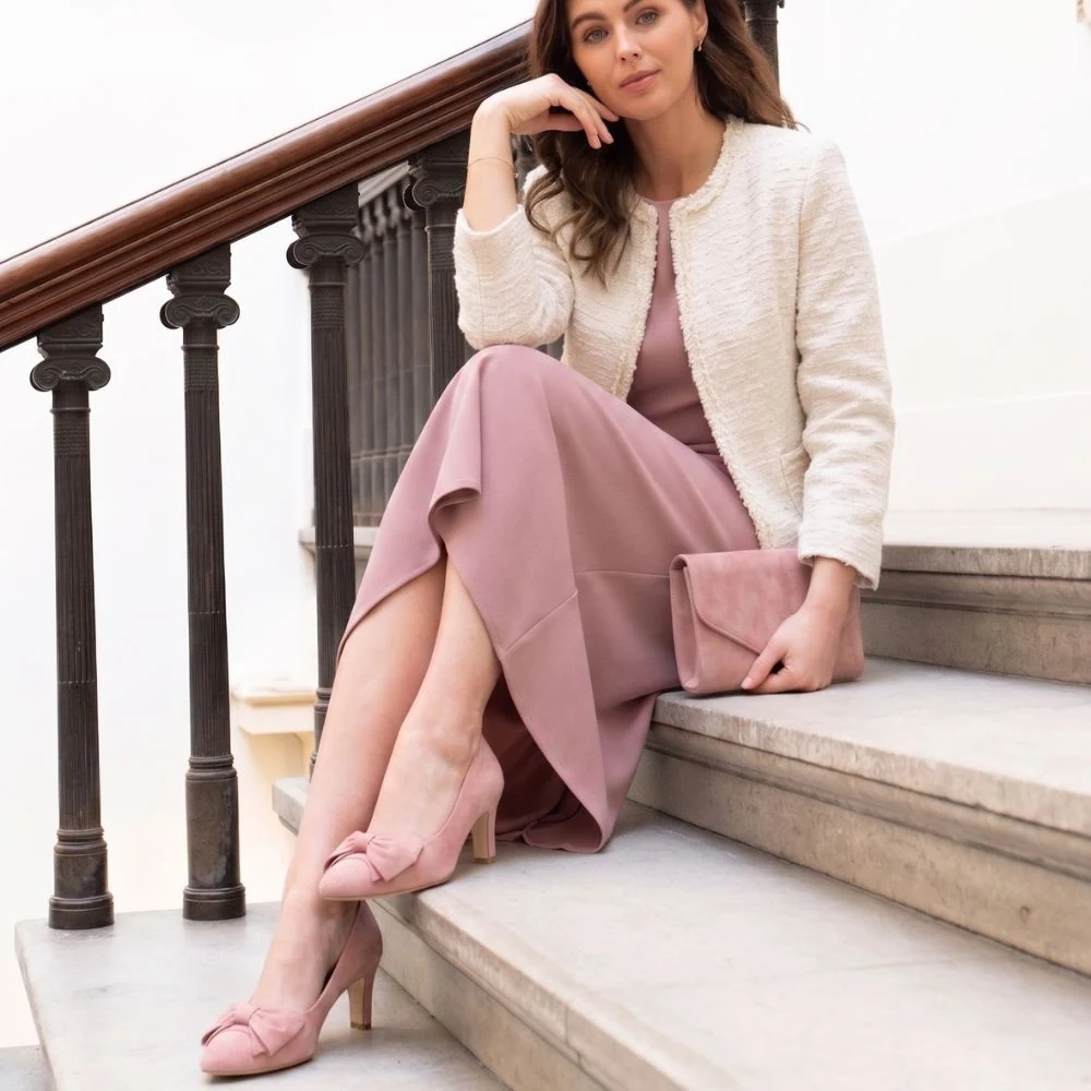 Lori Extra-Wide Fit Court Shoe – Peony Pink Suede