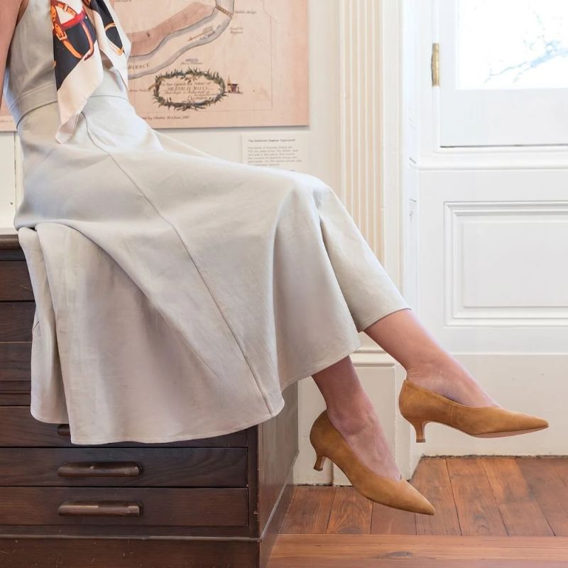 Lou Extra-Wide Fit Kitten Heels - Tan Suede