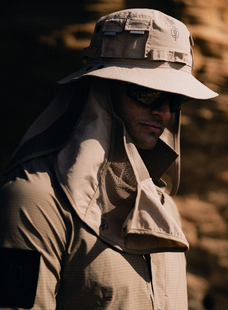 NEW ERA DESERT STORM BUCKET HAT