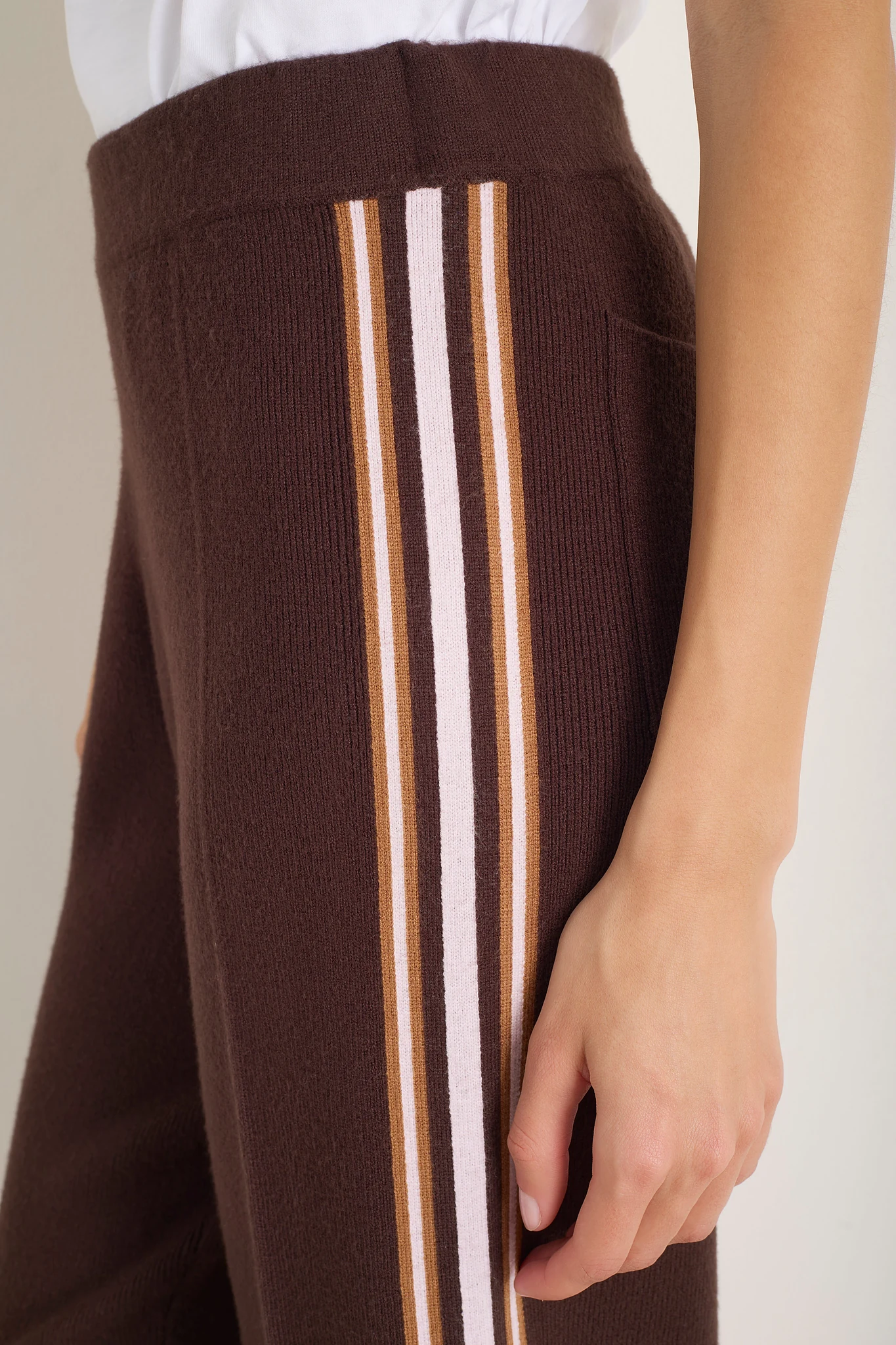 Chloe Travel Knit Trousers - Cocoa Side Stripe - M