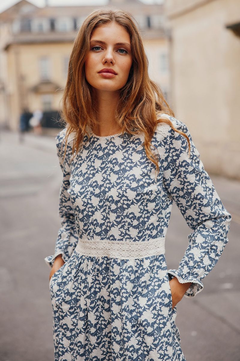 Clara Lace Panelled Dress | Grande Fleur Grey/Cream
