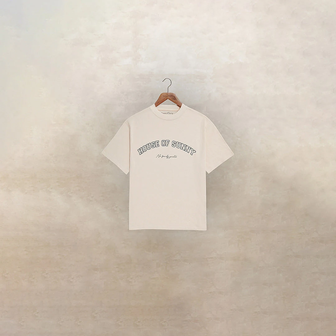 THE FAMILY TEE