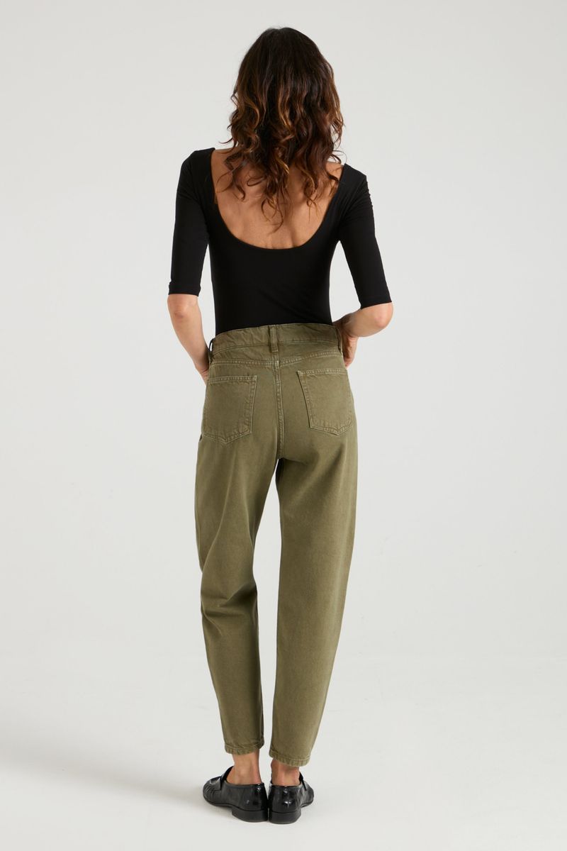 Alice The Low Rise Carrot Leg | In The Field [Green Denim]